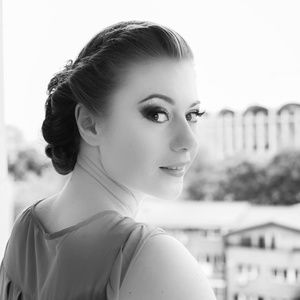 Meet your Posher, Alexandra